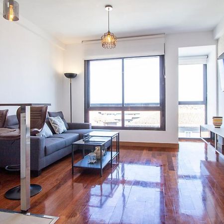Apartamentos Castilla Luz Business Мадрид Екстериор снимка