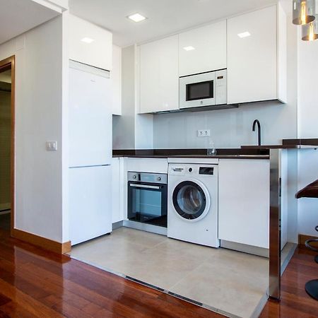 Apartamentos Castilla Luz Business Мадрид Екстериор снимка
