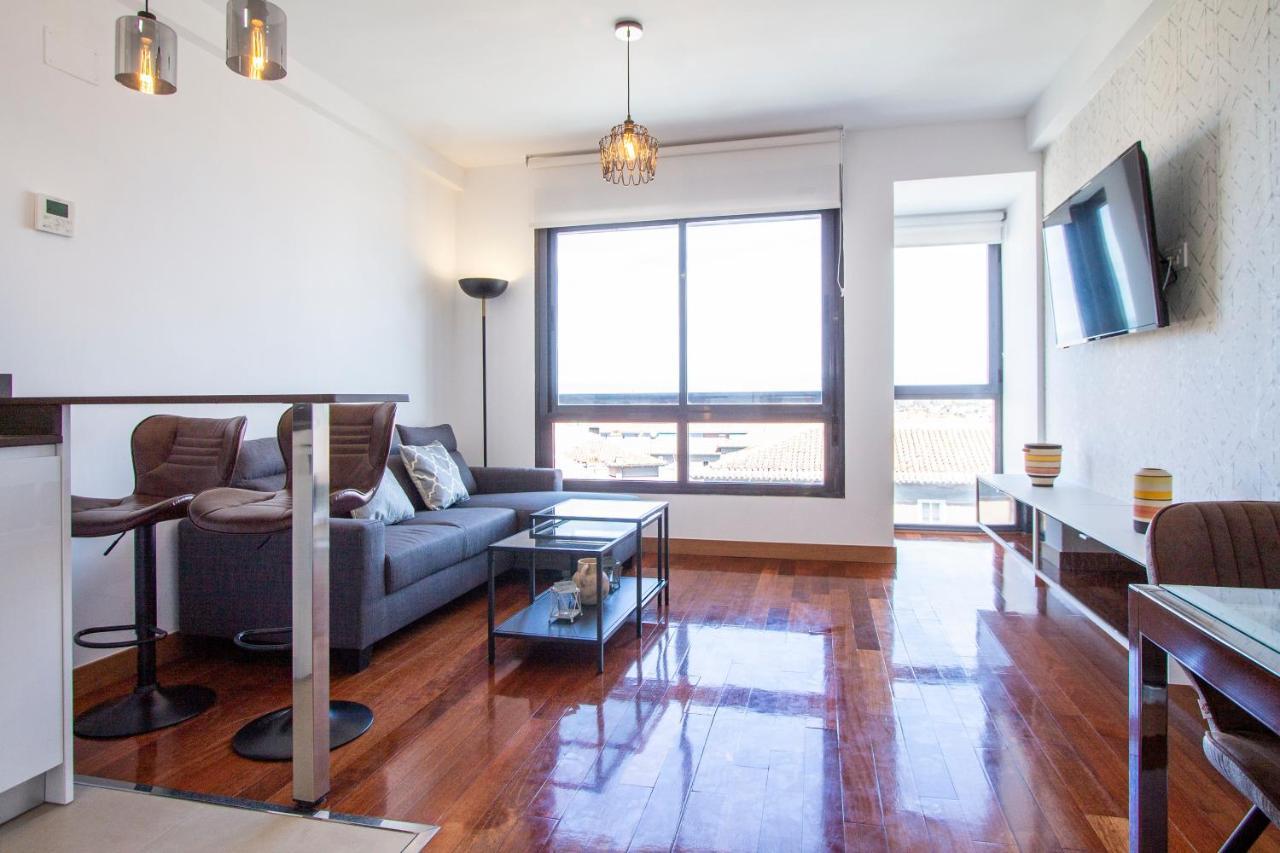 Apartamentos Castilla Luz Business Мадрид Екстериор снимка