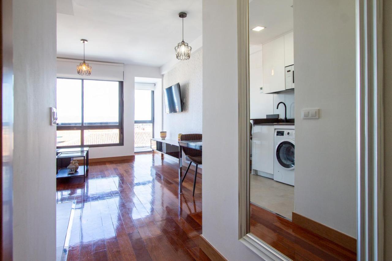 Apartamentos Castilla Luz Business Мадрид Екстериор снимка