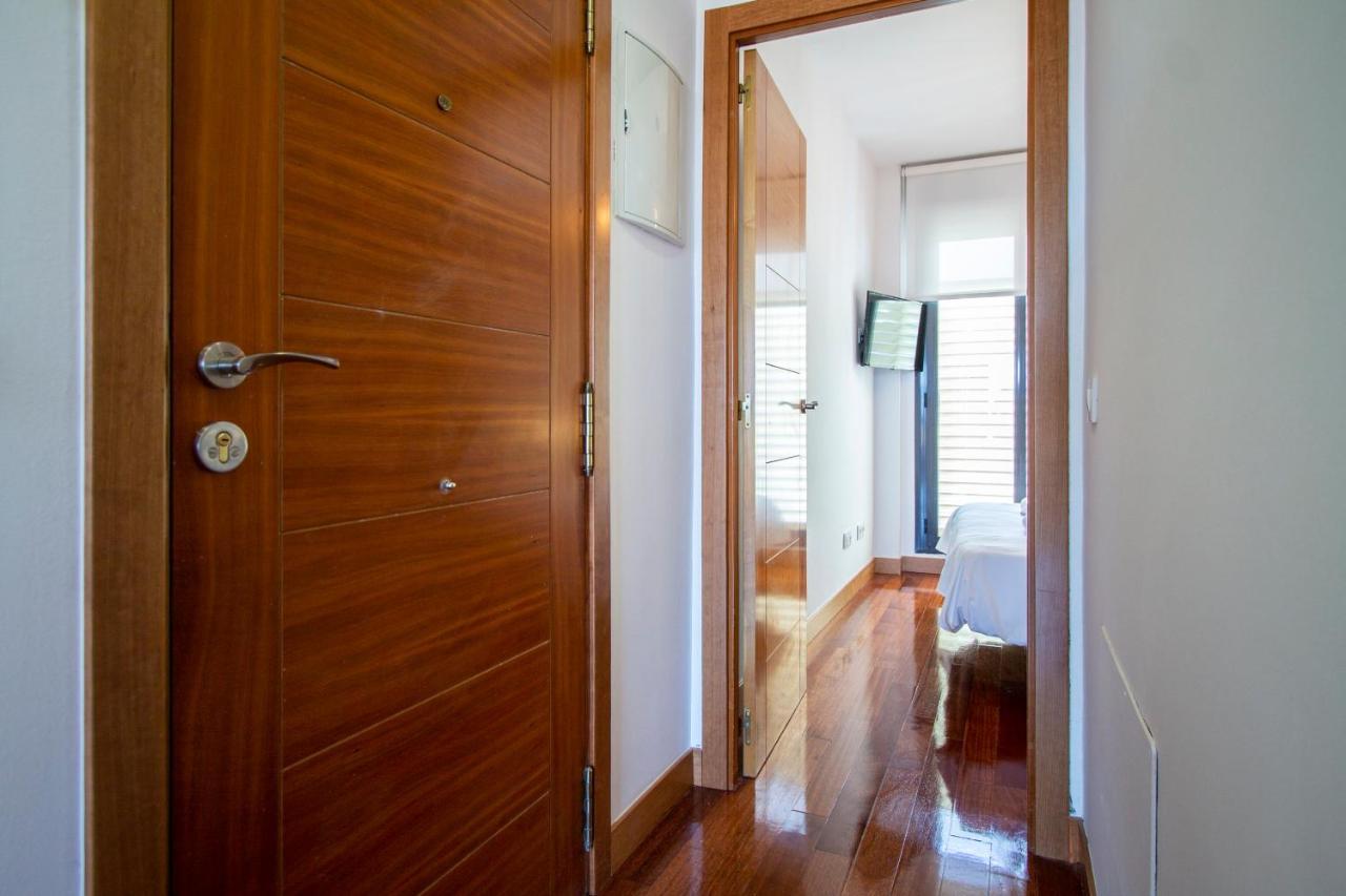 Apartamentos Castilla Luz Business Мадрид Екстериор снимка