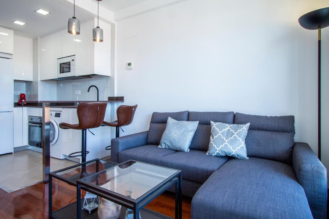 Apartamentos Castilla Luz Business Мадрид Екстериор снимка