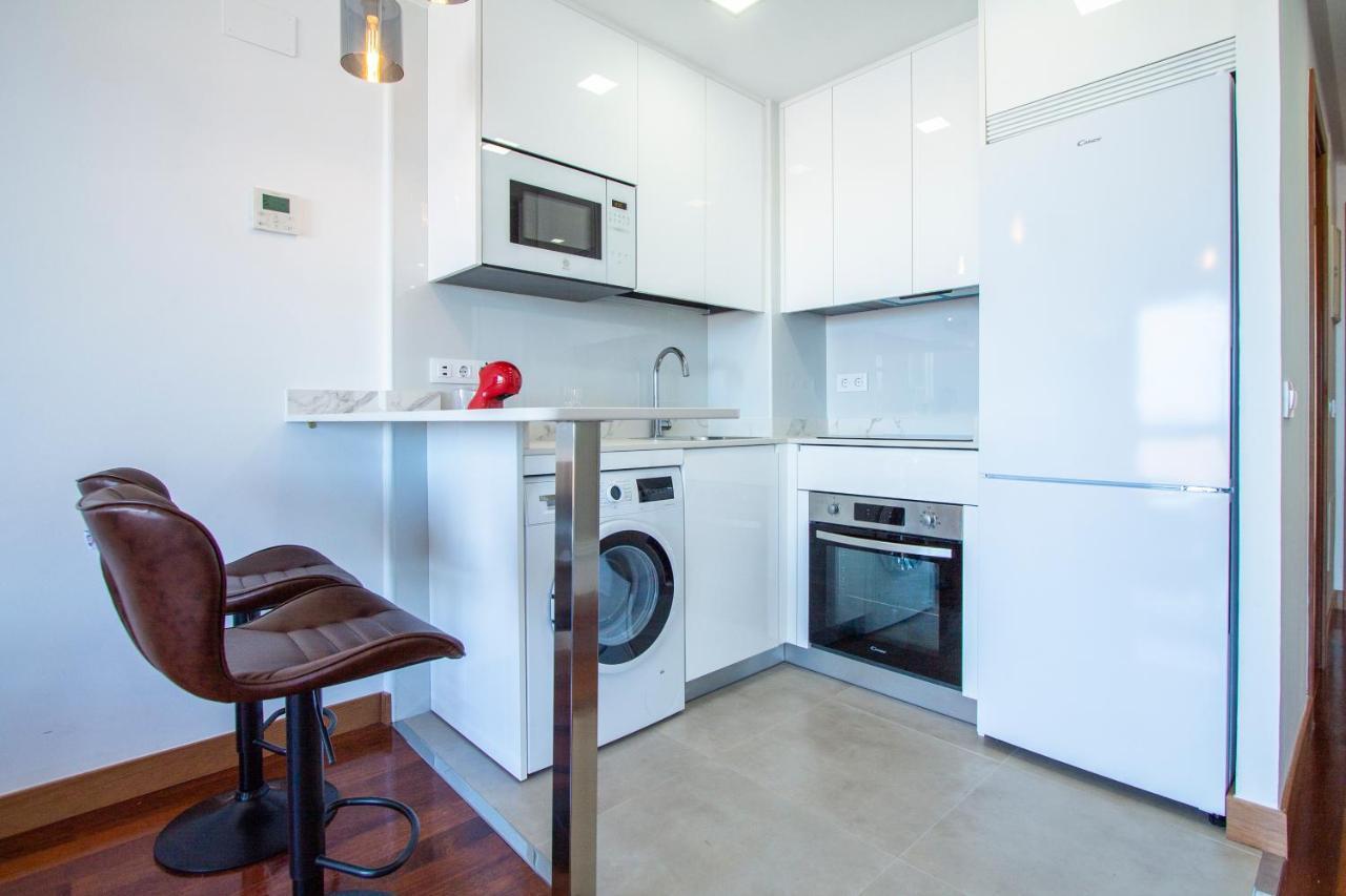 Apartamentos Castilla Luz Business Мадрид Екстериор снимка