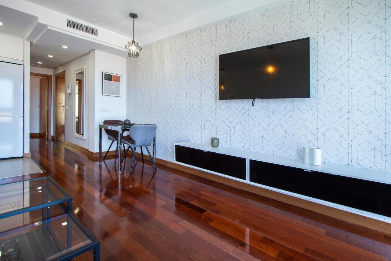 Apartamentos Castilla Luz Business Мадрид Екстериор снимка